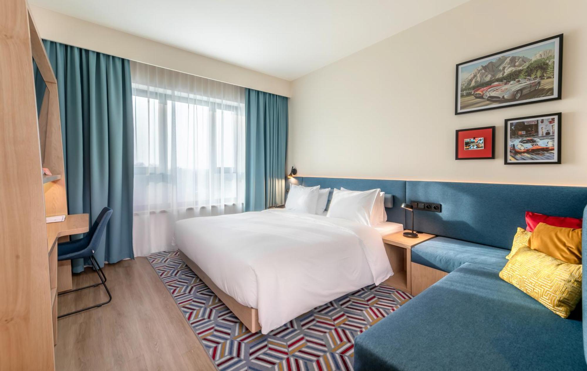 Hampton By Hilton Poznan Swarzedz Hotel Exterior photo